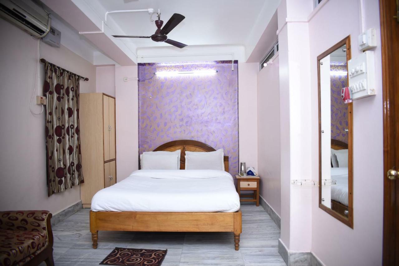 Spot On 37646 Hotel Centre Palace Silchar Extérieur photo