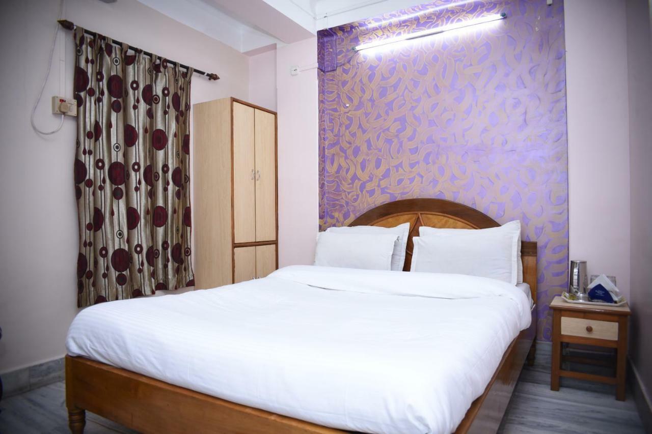 Spot On 37646 Hotel Centre Palace Silchar Extérieur photo