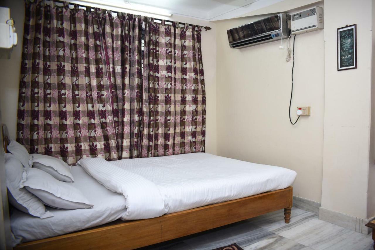 Spot On 37646 Hotel Centre Palace Silchar Extérieur photo